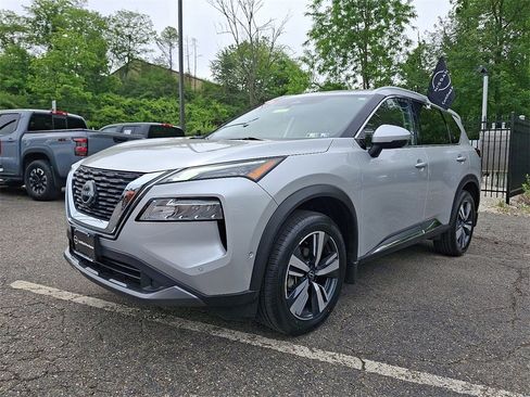 Certified 2023 Nissan Rogue SL w/ SL Premium Package image 4