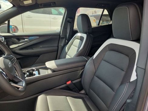 New 2026 Chevrolet Blazer EV LT w/ Super Cruise Package FWD image 11