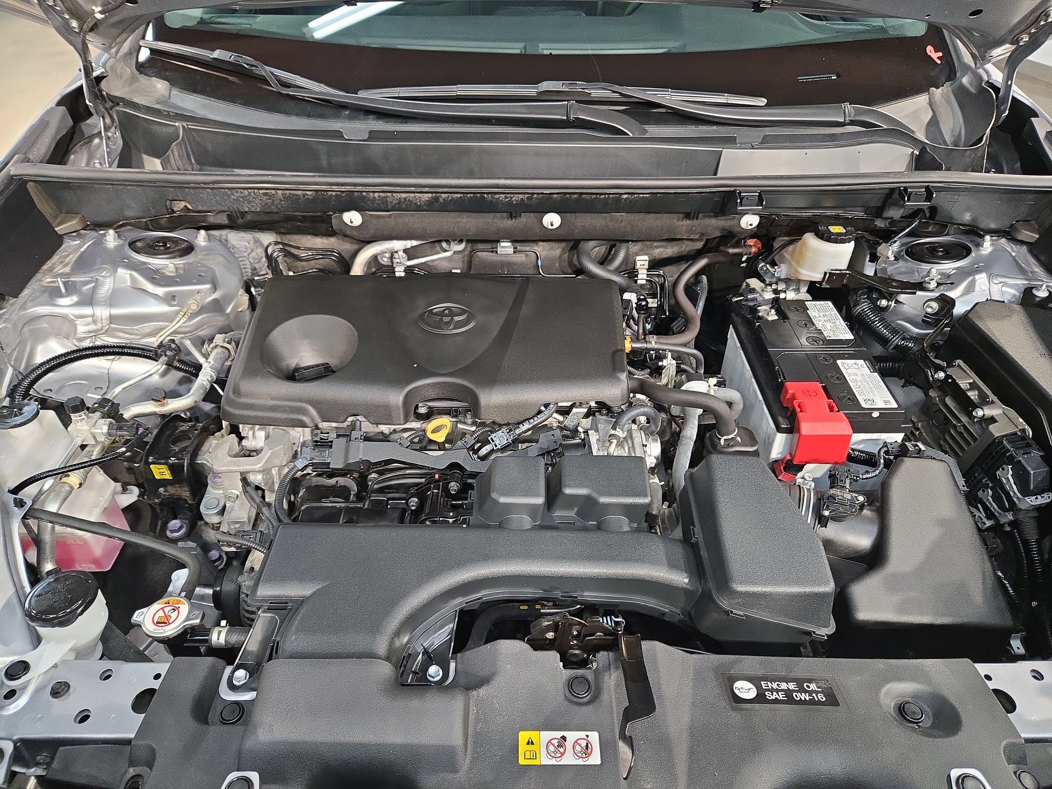 Used 2023 Toyota RAV4 LE AWD/4WD image 19