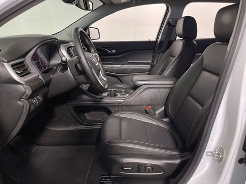 Used 2023 GMC Acadia SLT FWD image 12