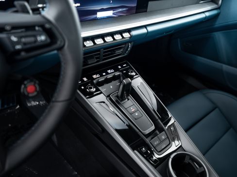 New 2026 Porsche 911 Carrera image 15