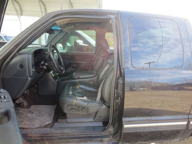 Used 2002 Chevrolet Silverado 2500 LT w/ Off-Road Skid Plate Pkg AWD/4WD image 31