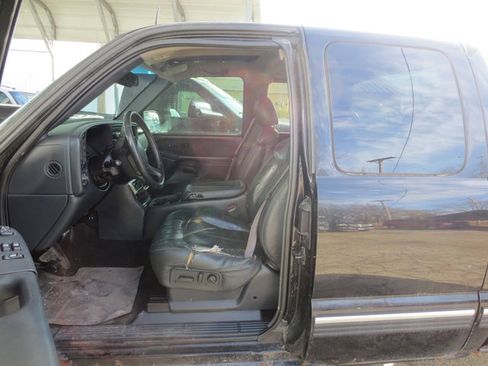 Used 2002 Chevrolet Silverado 2500 LT w/ Off-Road Skid Plate Pkg image 31