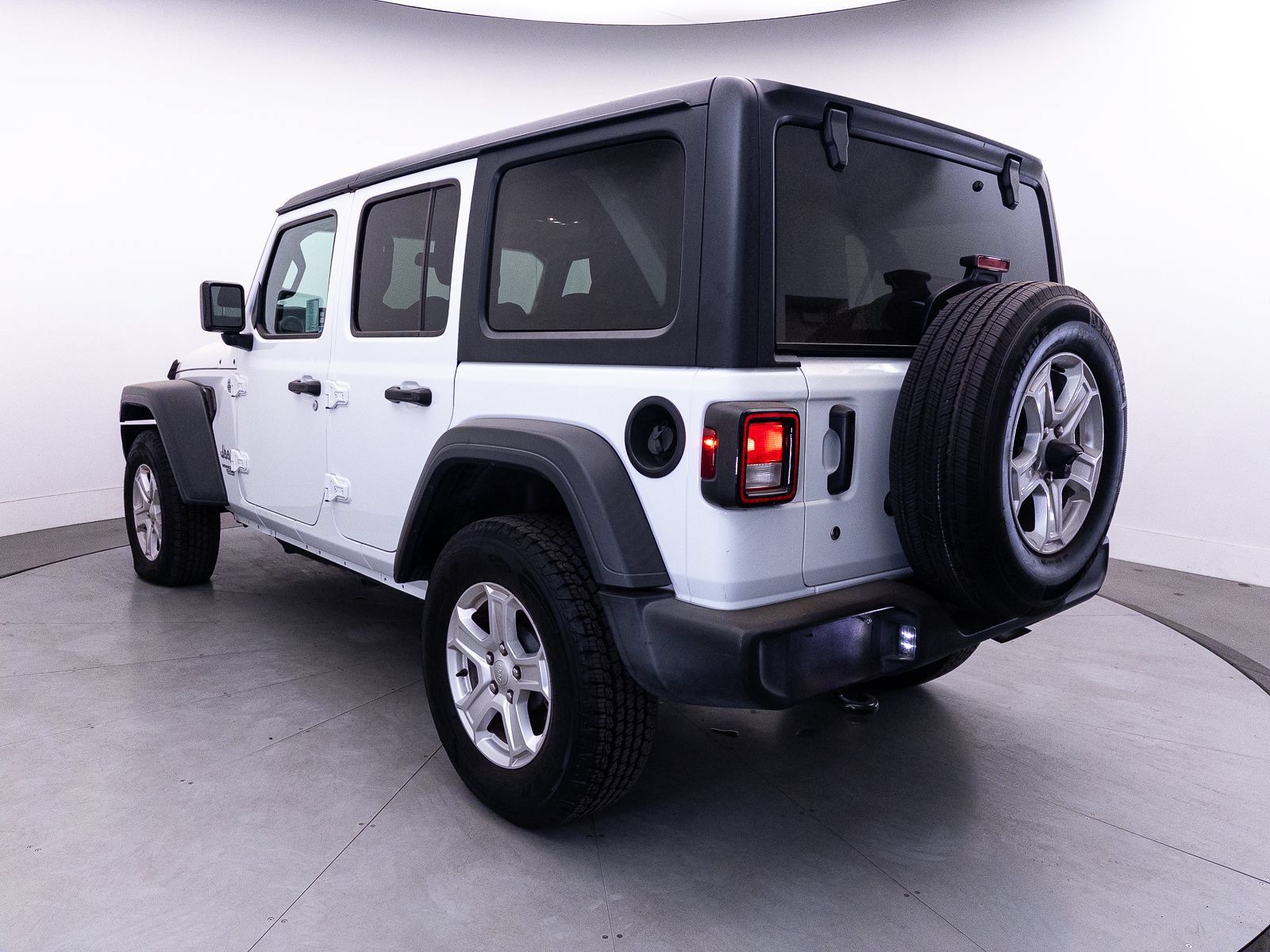 Used 2020 Jeep Wrangler Unlimited Sport S AWD/4WD image 13