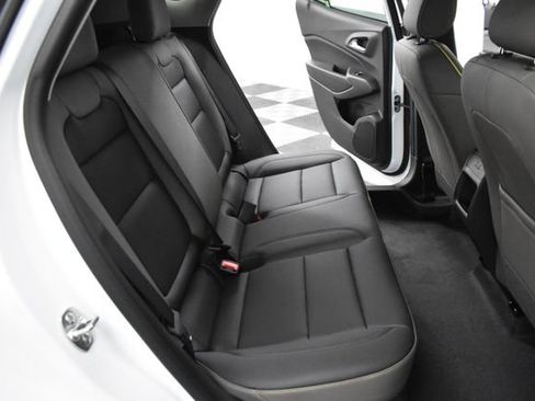 New 2025 Chevrolet Trax ACTIV w/ Driver Confidence Package image 22