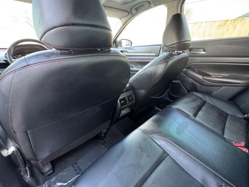 Used 2023 Nissan Altima 2.0 SR FWD image 25