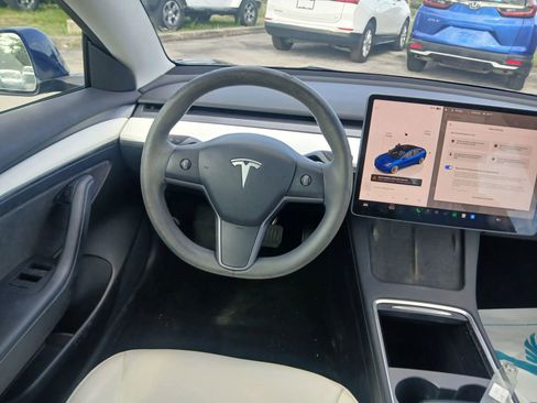 Used 2023 Tesla Model 3 Standard Range RWD image 23