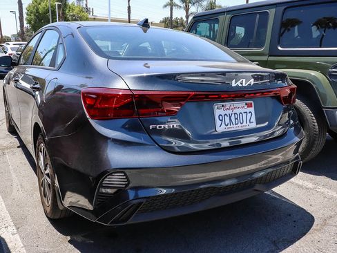 Used 2023 Kia Forte LXS FWD image 6