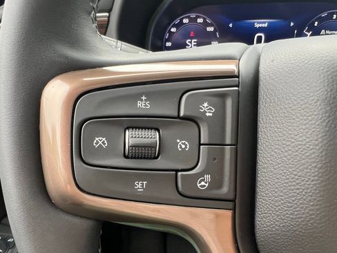 Used 2024 Chevrolet Tahoe High Country w/ Premium Package image 14