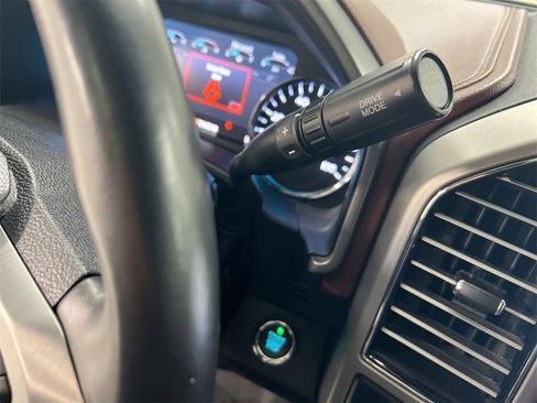 Used 2020 Ford F250 Platinum w/ FX4 Off-Road Package image 17