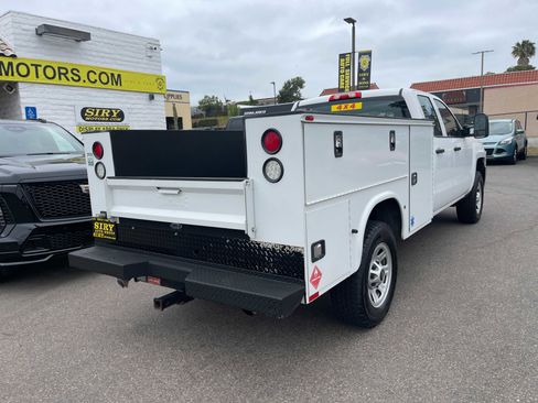 Used 2015 Chevrolet Silverado 3500 W/T image 3