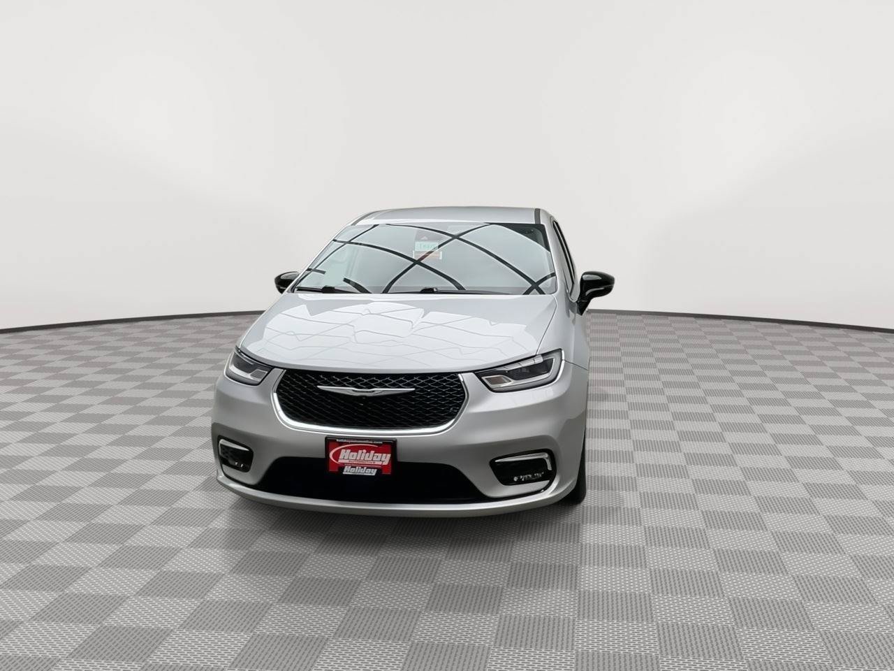 Used 2024 Chrysler Pacifica Touring-L FWD image 33
