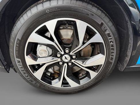 Used 2022 Ford Mustang Mach-E Premium RWD image 9