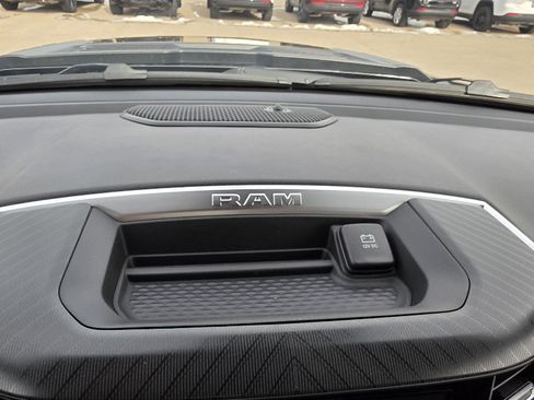 New 2026 RAM 1500 Express AWD/4WD image 27