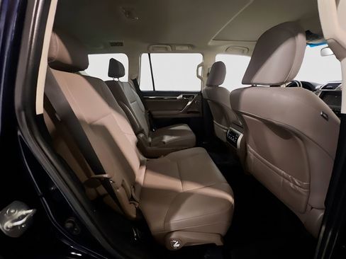 Used 2021 Lexus GX 460 Premium w/ Accessory Package AWD/4WD image 21