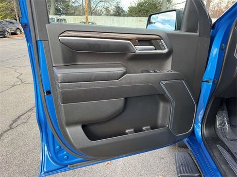 Used 2022 GMC Sierra 1500 Elevation w/ LPO, Elevation Black Package image 23