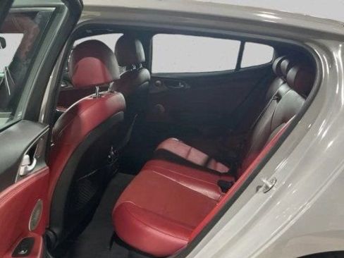 Used 2019 Kia Stinger GT1 image 11