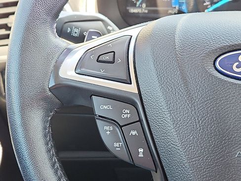 Used 2020 Ford Edge SEL w/ Convenience Package AWD/4WD image 21