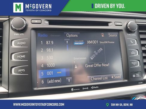 Used 2019 Toyota Highlander XLE w/ Carpet Mat Package (TMS) AWD/4WD image 32