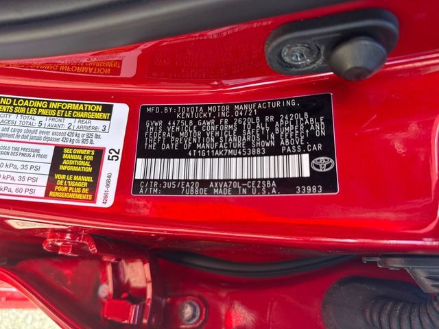 Used 2021 Toyota Camry SE FWD image 16