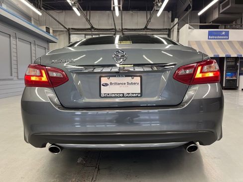 Used 2018 Nissan Altima 2.5 S w/ S Convenience Package image 6