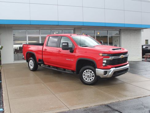 New 2026 Chevrolet Silverado 2500 LT w/ Convenience Package AWD/4WD image 2