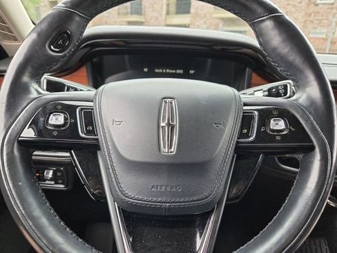 Used 2020 Lincoln Aviator Reserve w/ Elements Package Plus AWD/4WD image 26