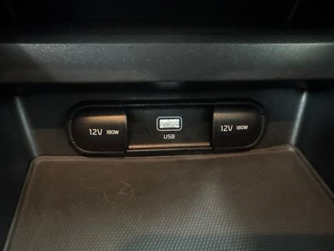 Used 2024 Kia Soul LX w/ Option Group 015 FWD image 18