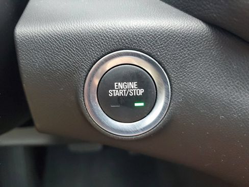 Used 2024 GMC Terrain SLT FWD image 22