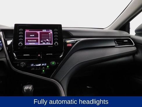 Used 2024 Toyota Camry SE image 36