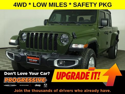 Used 2022 Jeep Gladiator Sport AWD/4WD image 1