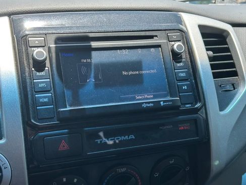 Used 2015 Toyota Tacoma 4x4 Double Cab w/ TRD Sport Package image 29