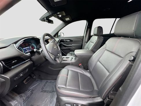 Used 2023 Chevrolet Traverse RS image 22