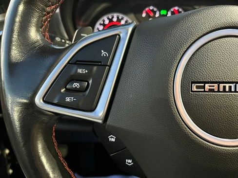 Used 2022 Chevrolet Camaro LT image 25