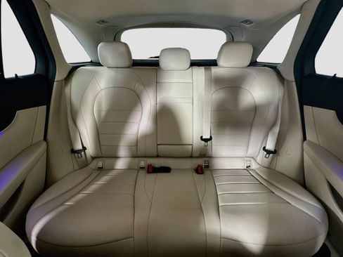 Used 2022 Mercedes-Benz GLC 300 image 29