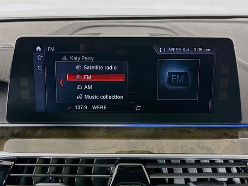 Used 2018 BMW M550i xDrive image 15