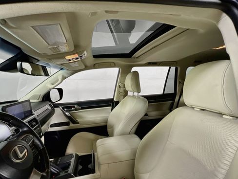 Used 2022 Lexus GX 460 Premium w/ Premium Package AWD/4WD image 22