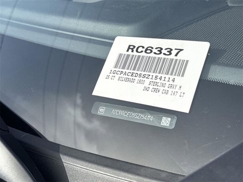 Used 2025 Chevrolet Silverado 1500 LT image 32