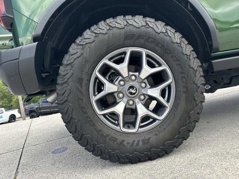 Used 2025 Ford Bronco Badlands AWD/4WD image 17