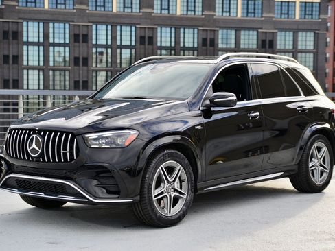 Used 2025 Mercedes-Benz GLE 53 AMG 4MATIC image 1