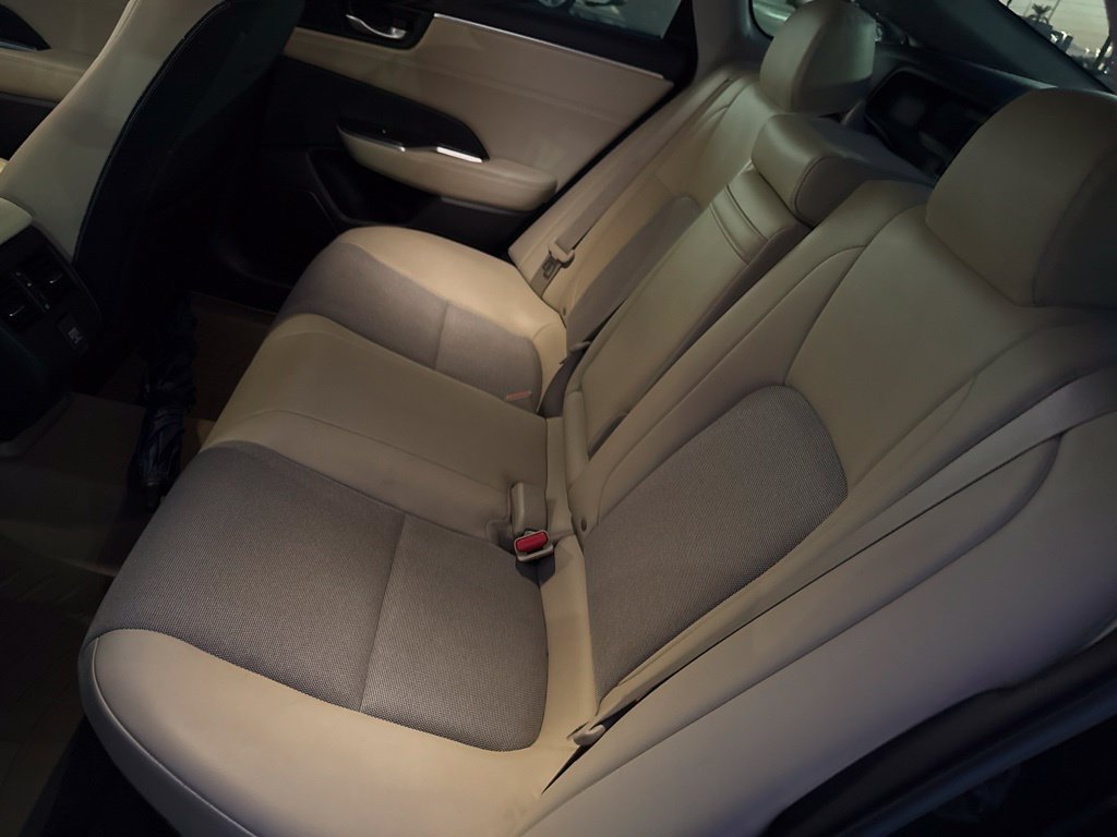 Used 2018 Honda Clarity Plug-In Hybrid image 9