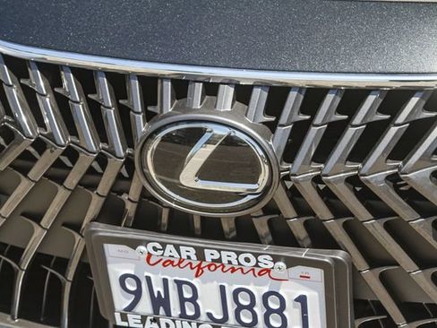Used 2025 Lexus ES 300h w/ Premium Package FWD image 7