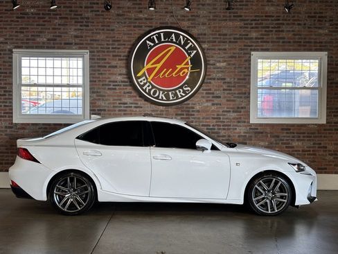 Used 2017 Lexus IS 200t image 21