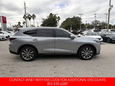 Used 2025 Acura MDX w/ Technology Package image 3