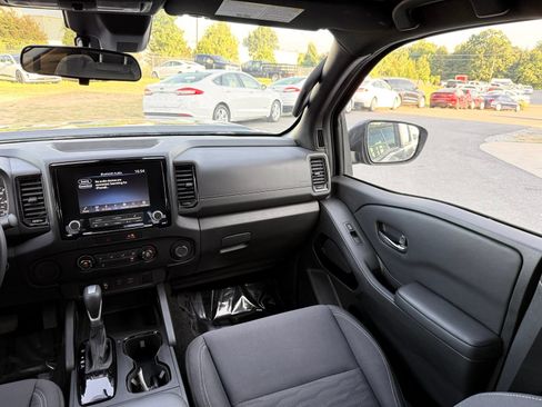 Used 2023 Nissan Frontier SV w/ Midnight Edition Package RWD image 27