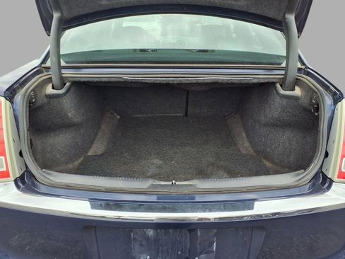 Used 2014 Chrysler 300 AWD w/ Driver Convenience Group image 13