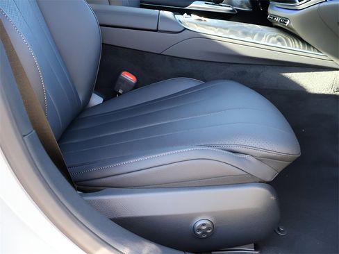 New 2026 Mercedes-Benz E 350 4MATIC Sedan image 12