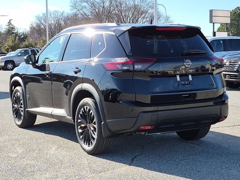 New 2026 Nissan Rogue SV AWD/4WD image 4