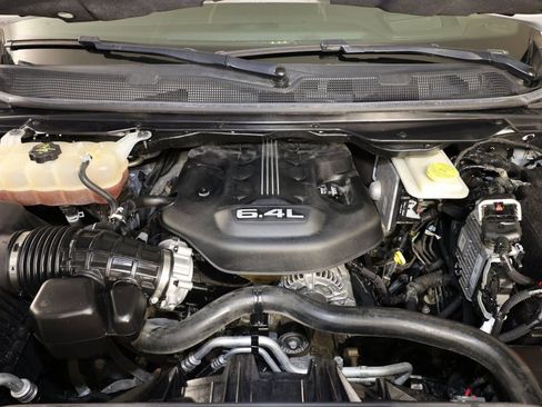 Used 2022 Jeep Grand Wagoneer Series III w/ Rear Seat Video Group 1 image 36