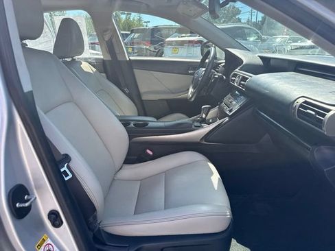 Used 2014 Lexus IS 250 AWD w/ Navigation Package image 9